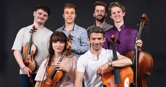 Une œuvre, six musiciens, mille attentions