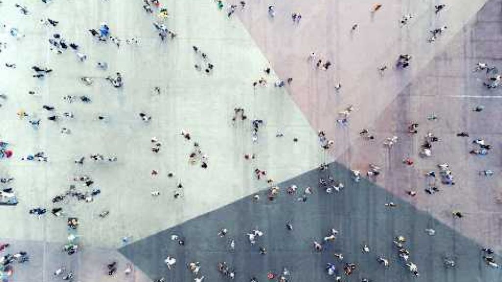 Preview image for the video "Société Générale 360° - EN".