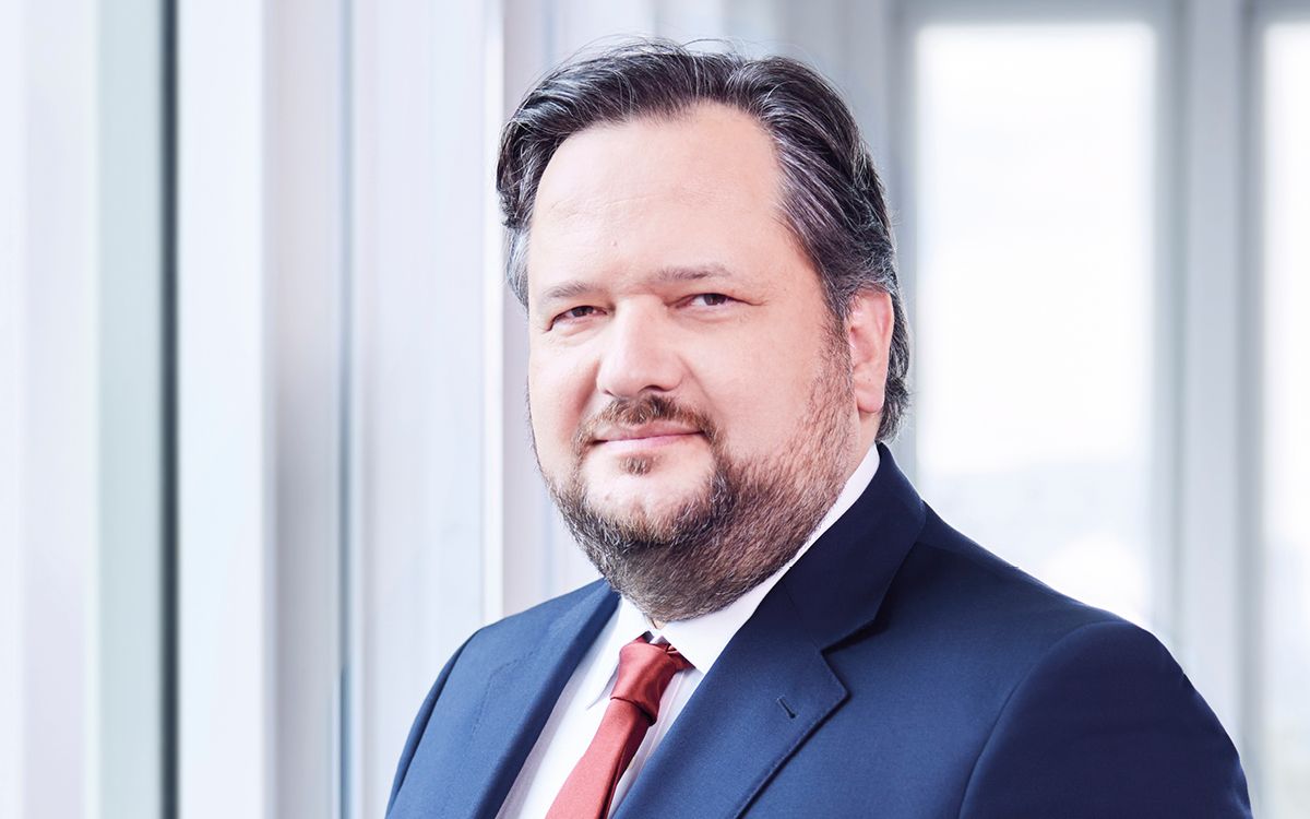 Slawomir Krupa - Directeur général / Chief Executive Officer