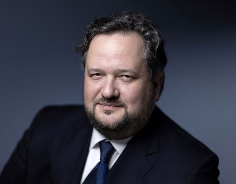Slawomir Krupa - Directeur général / Chief Executive Officer